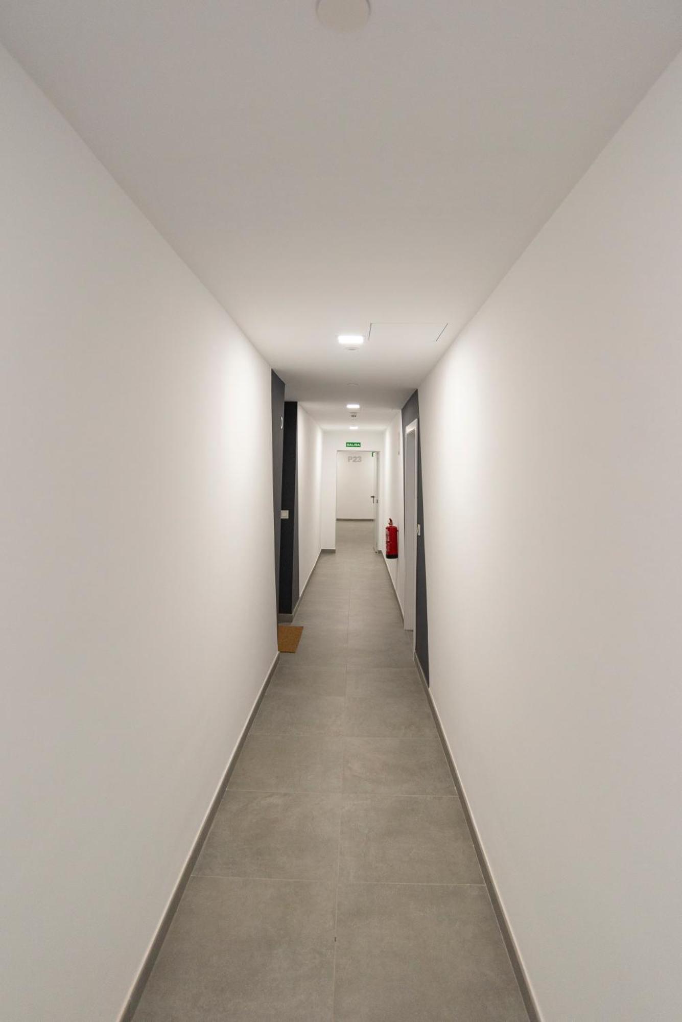 Skyline Ii Pool & Coworking By Ele Appartamento